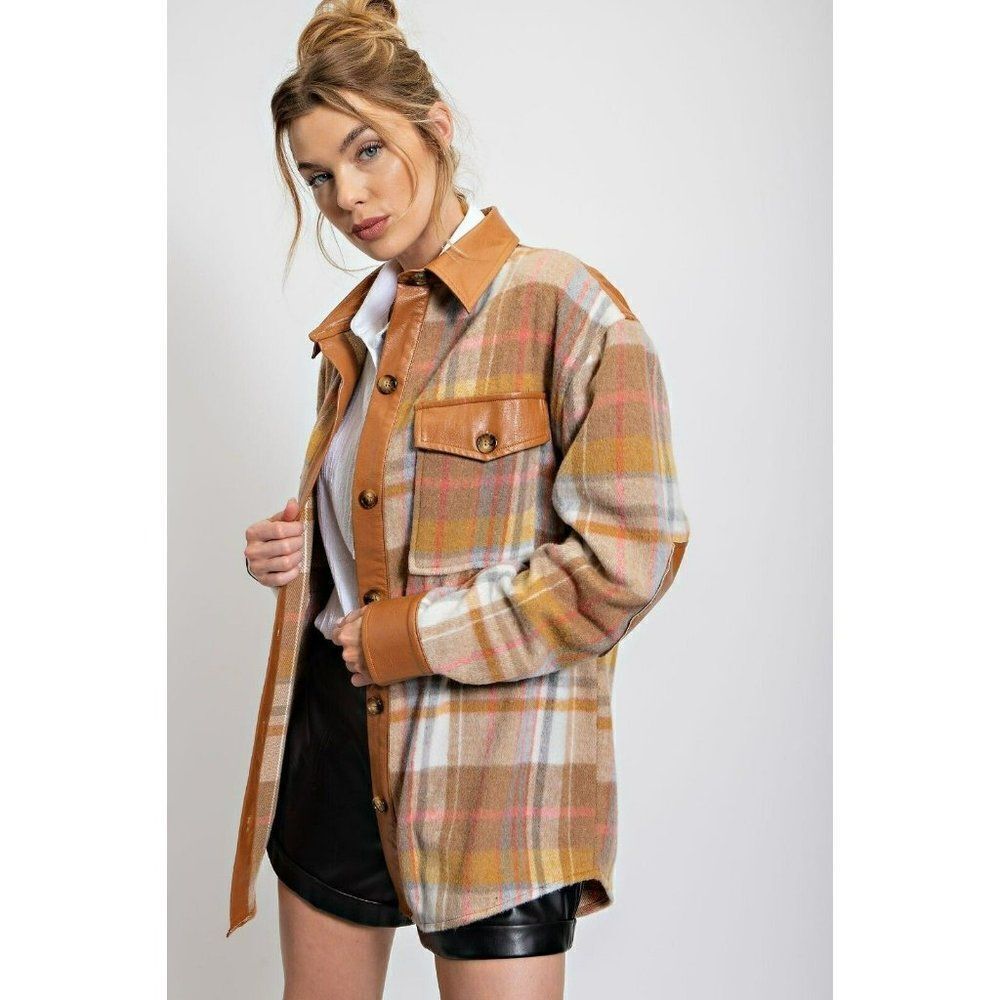 Easel A Forever Thing Contrast Button-Down Shacket in Khaki ET22541